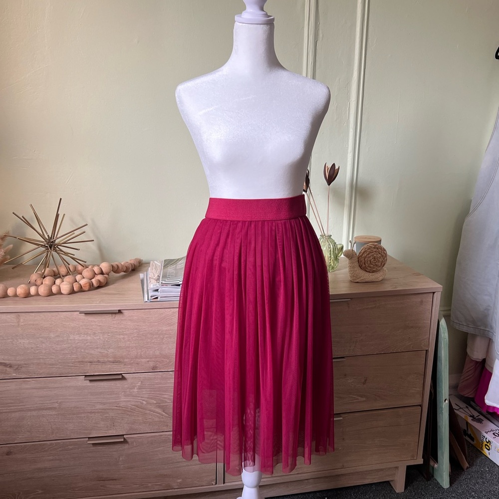 Maroon Red Layered Mesh Pleated Tutu High-Waist Modest Midi Knee-Length Skirt S